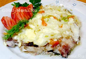 Запеченный под сыром карась Запеченный под сыром карась